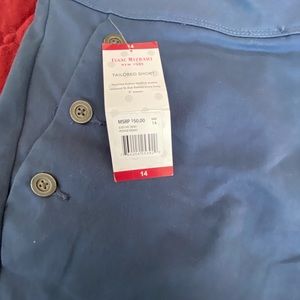 BNWT ISSAC MIZRAHI tailored plain short, SIZE 14